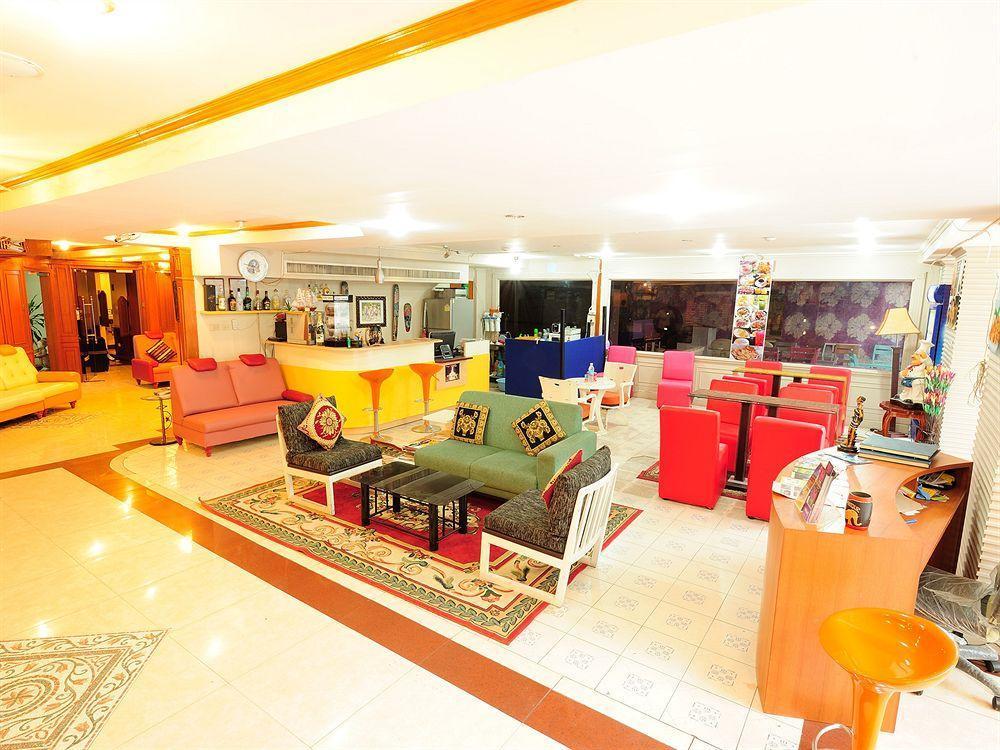 Oyo 796 Paradise Sukhumvit Hotel Бангкок Екстер'єр фото
