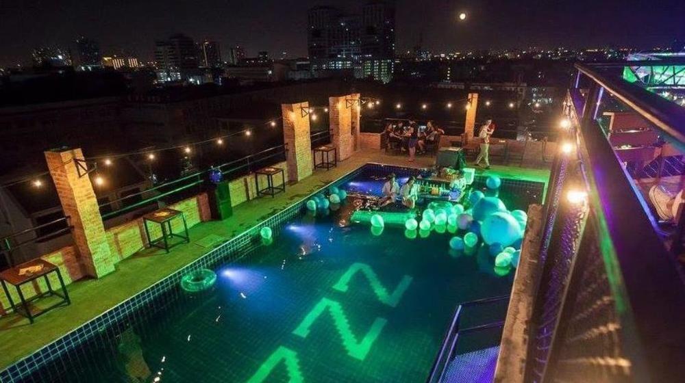 Oyo 796 Paradise Sukhumvit Hotel Бангкок Екстер'єр фото