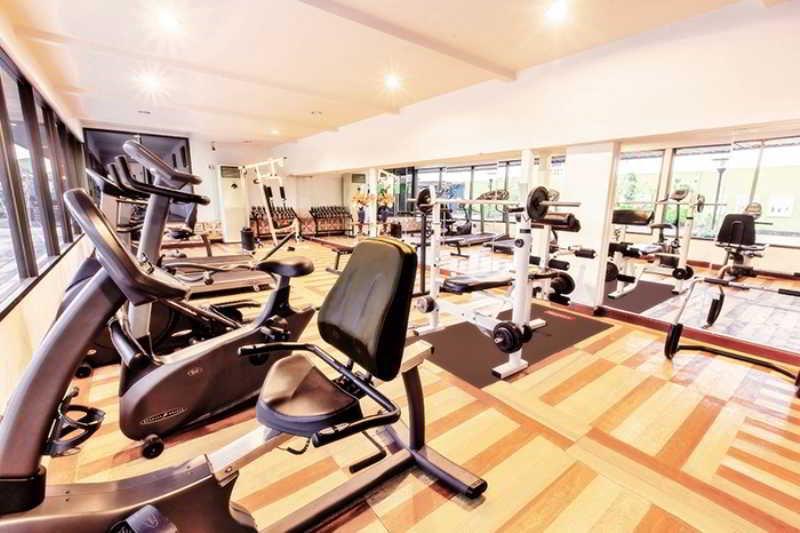 Oyo 796 Paradise Sukhumvit Hotel Бангкок Екстер'єр фото
