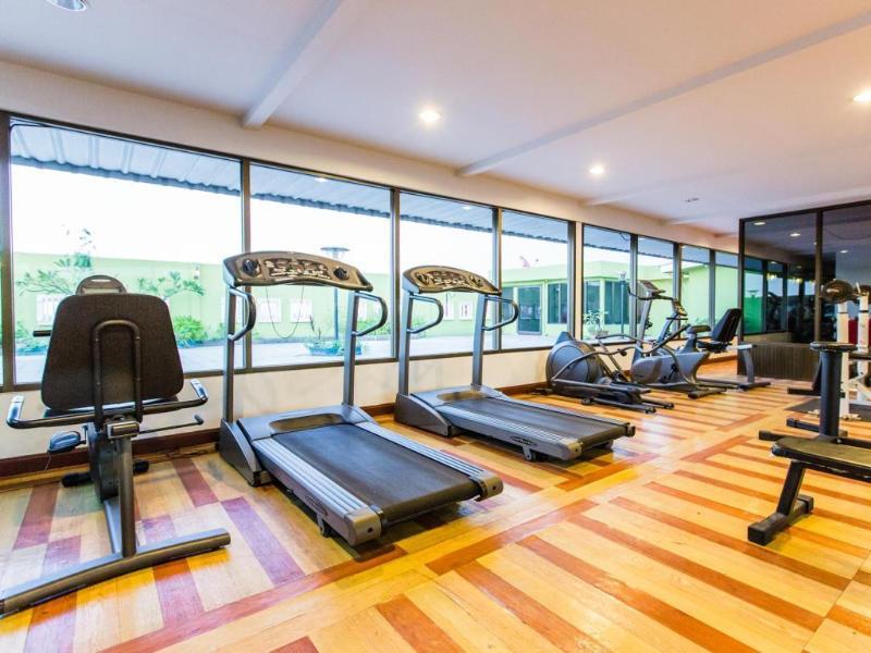 Oyo 796 Paradise Sukhumvit Hotel Бангкок Екстер'єр фото